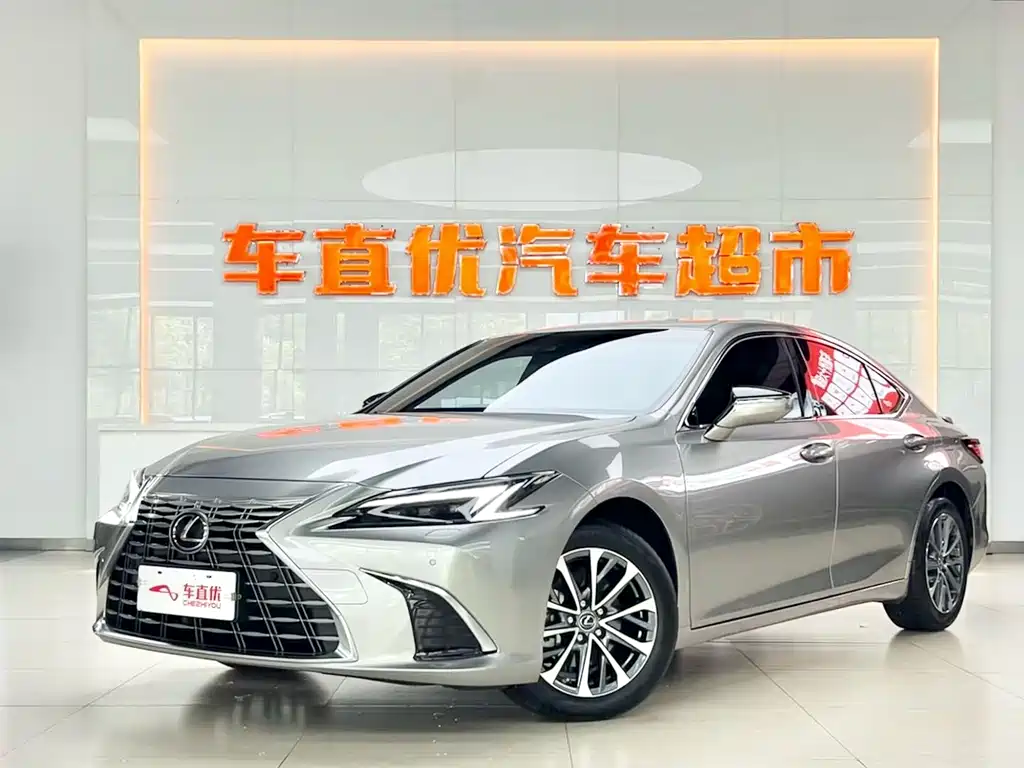 Lexus ES 2025 — фото 1
