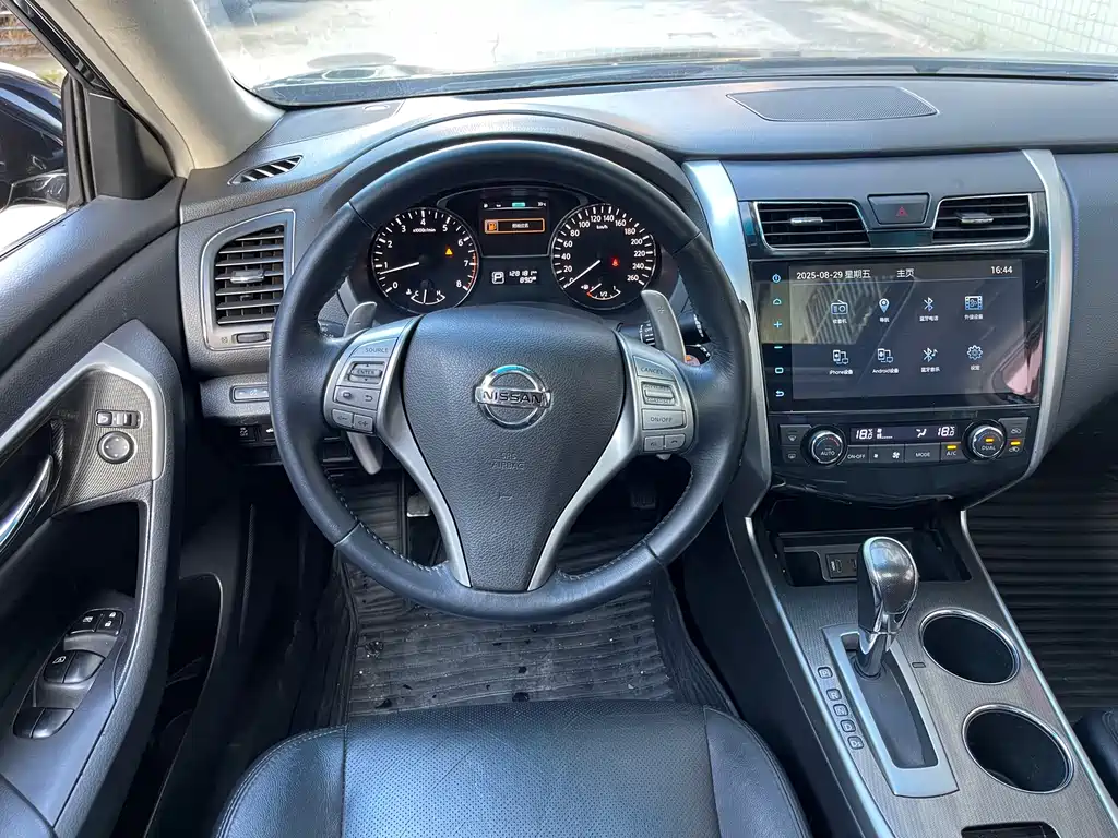 Nissan Teana 2015 — фото 10