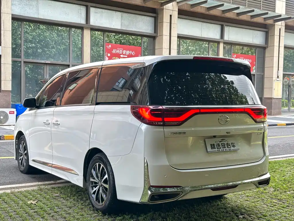 GAC Motor Trumpchi M8 2022 — фото 8
