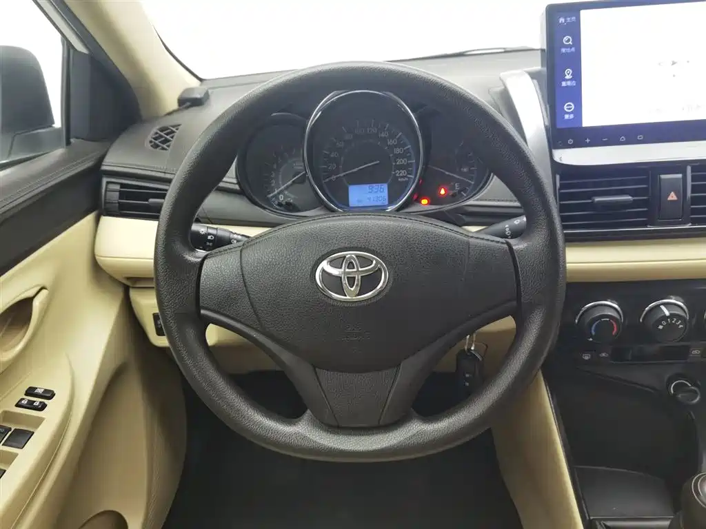 Toyota Vios 2016 — фото 11