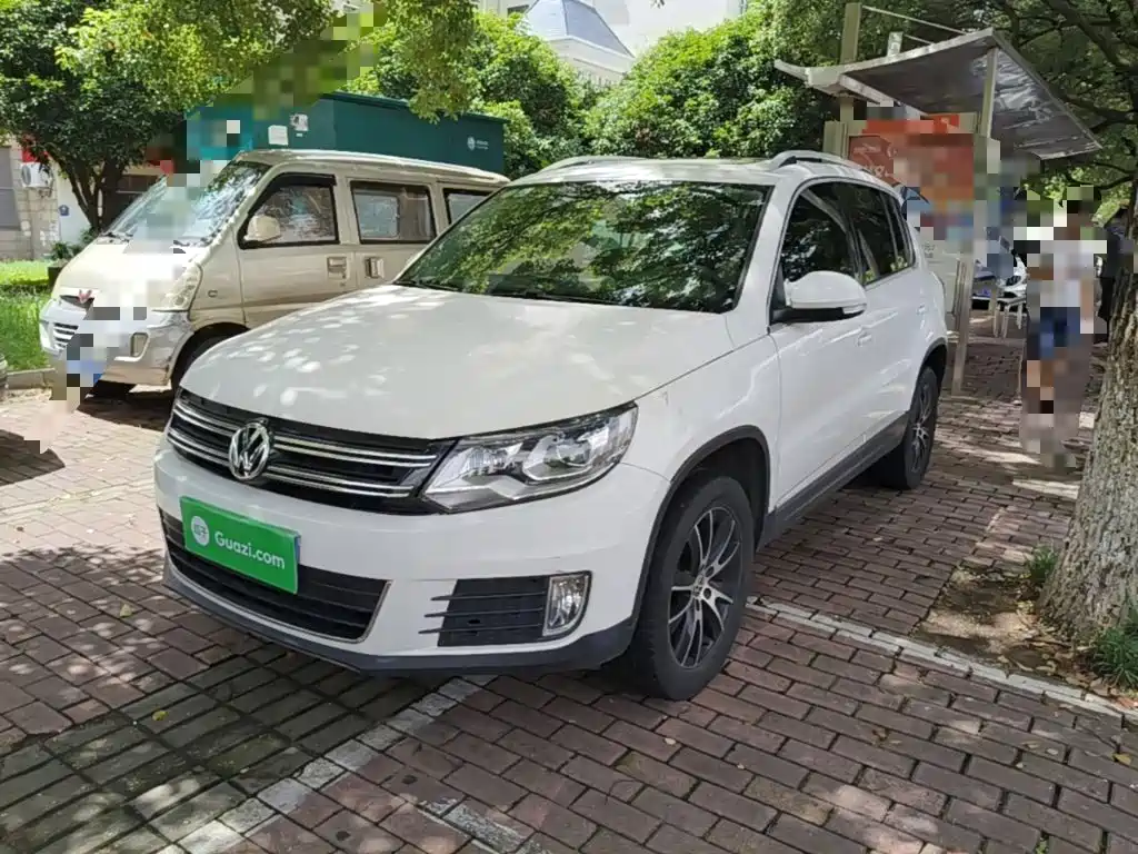 Volkswagen Tiguan 2016 — фото 1