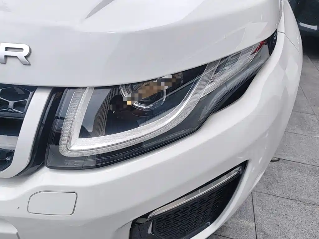 Land Rover Evoque 2019 — фото 24