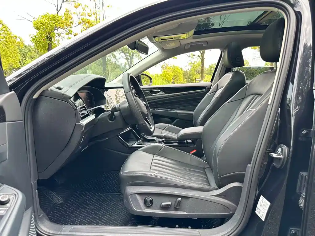 Volkswagen Passat 2023