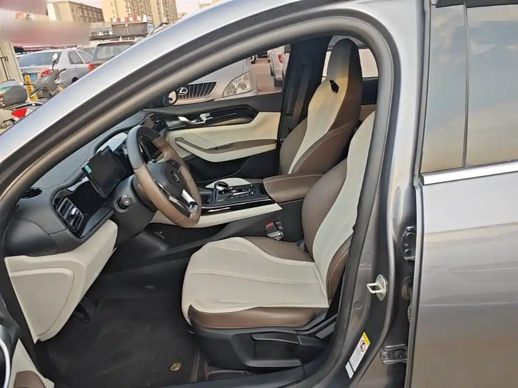 BYD Qin PLUS 2024 — фото 15