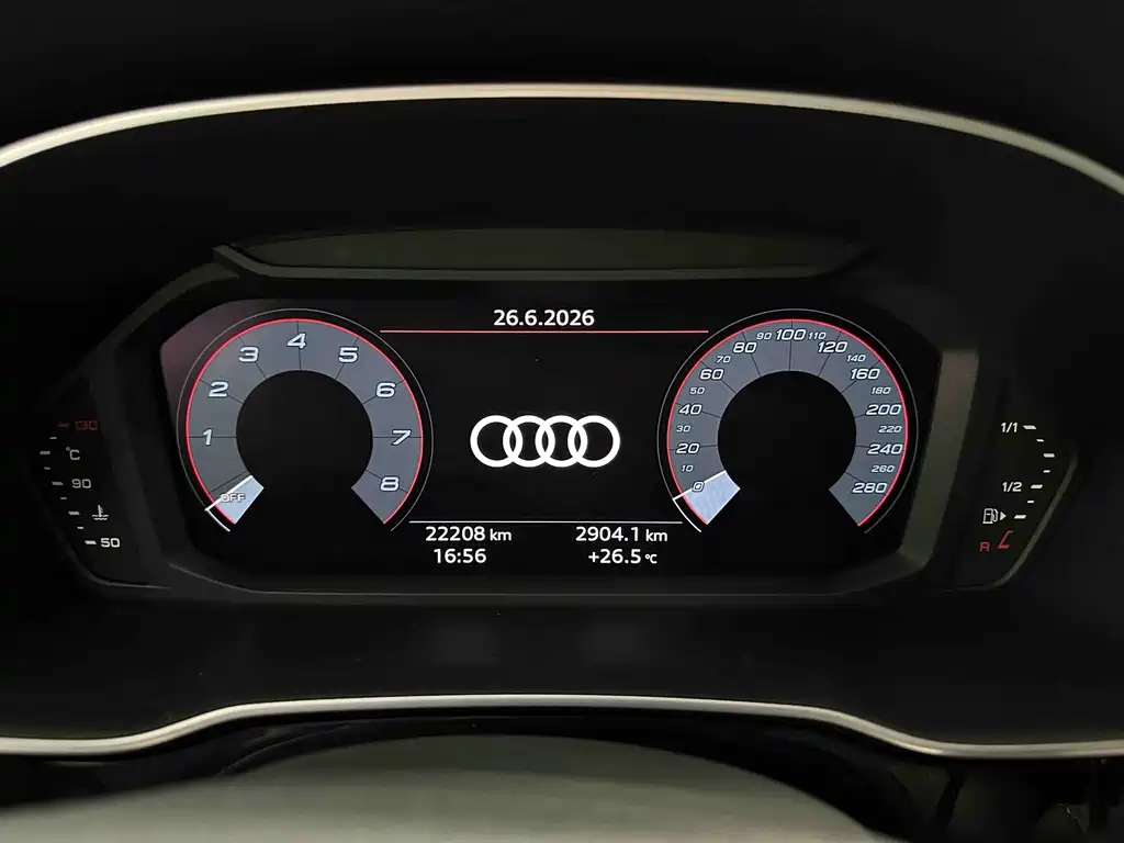 Audi Q3 2022 — фото 18