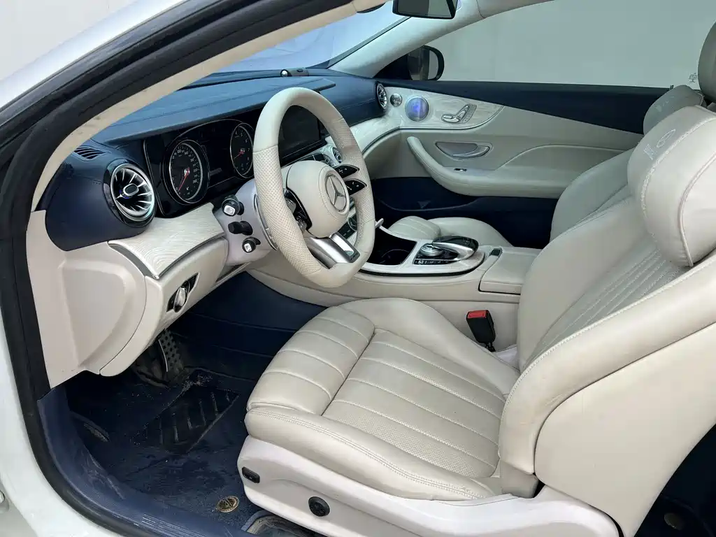 Mercedes-Benz E-Class 2018 — фото 13
