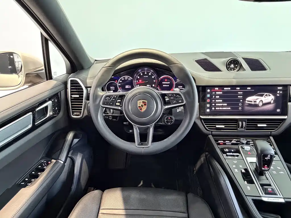 Porsche Cayenne 2023 — фото 14
