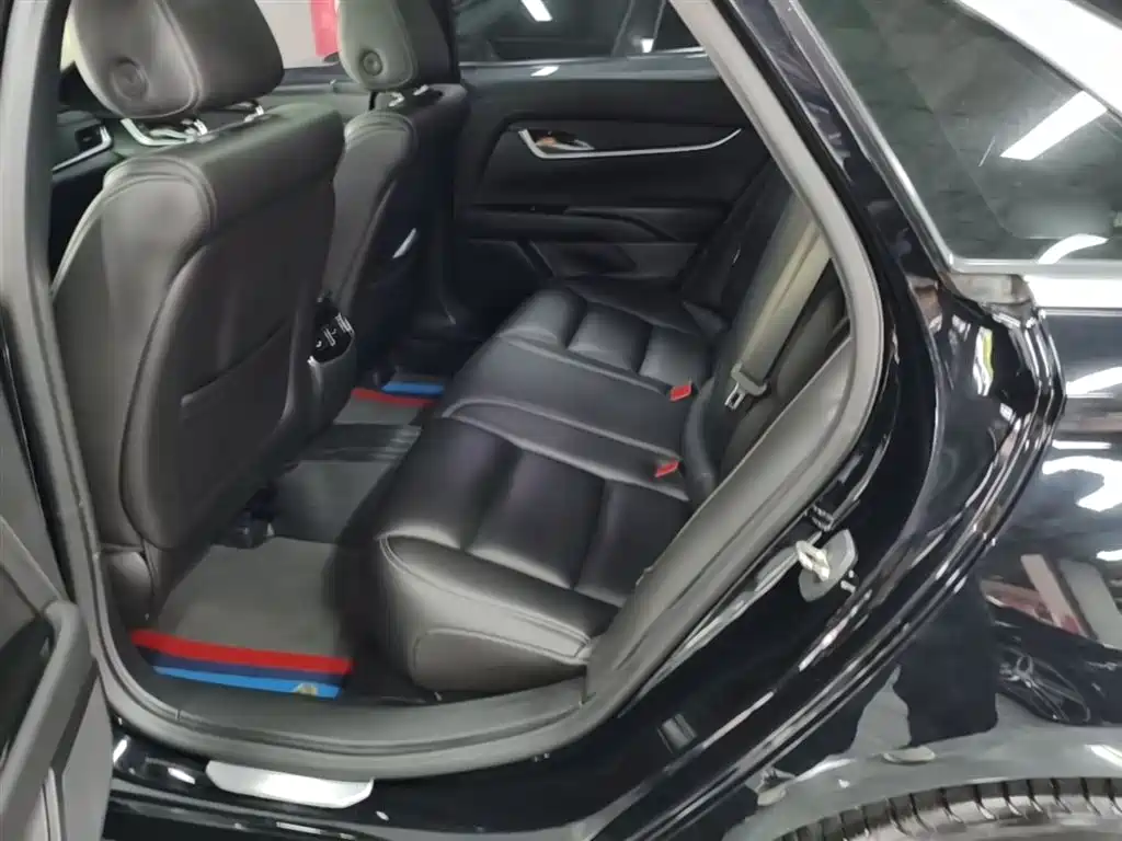 Cadillac XTS 2019 — фото 17