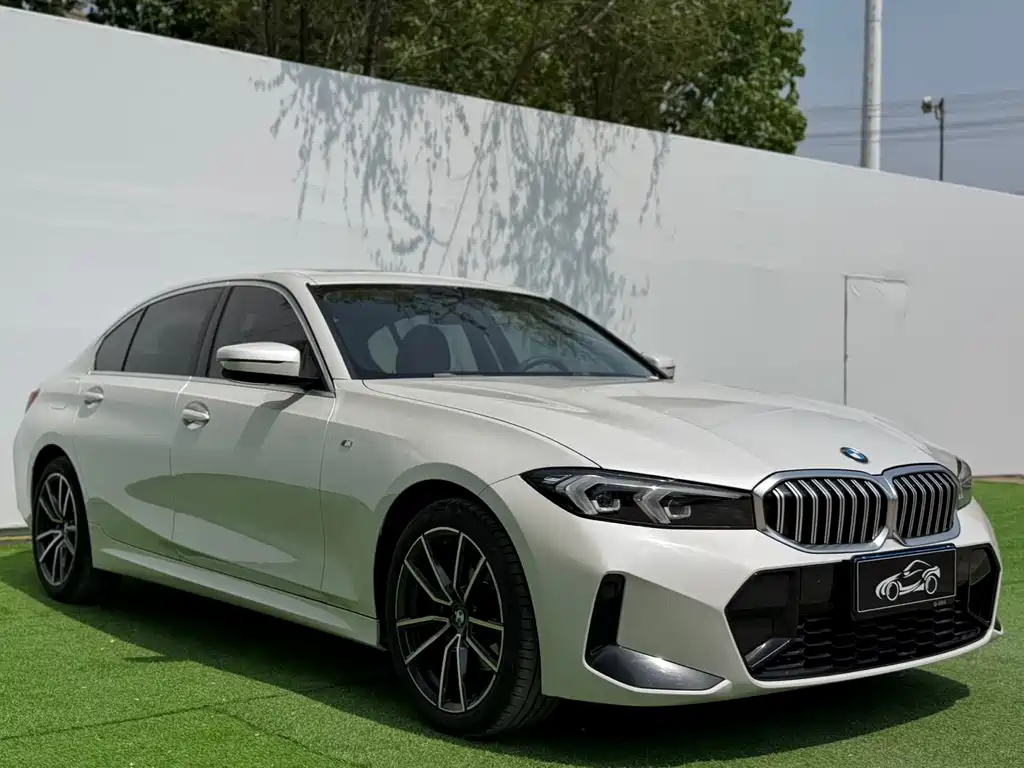BMW 3 Series 2023