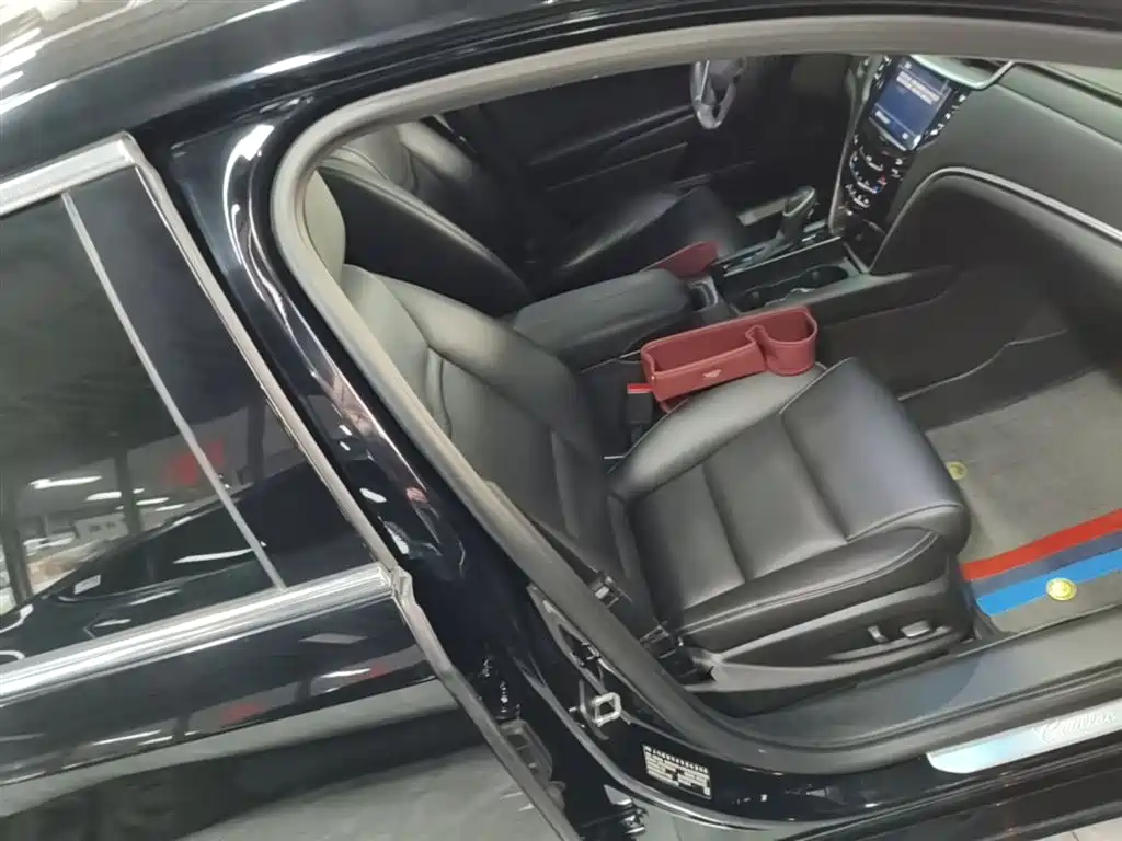 Cadillac XTS 2019 — фото 25