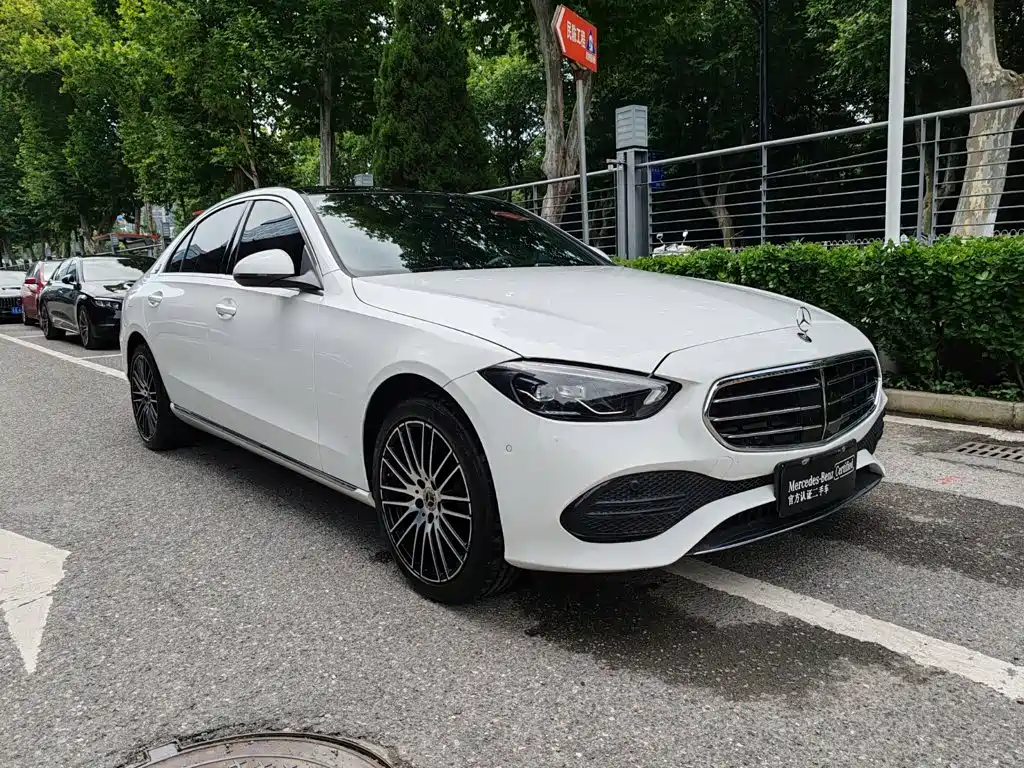 Mercedes-Benz C-Class 2022