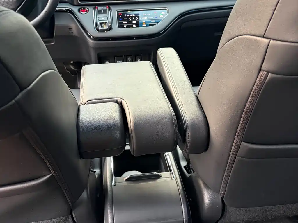 Honda Odyssey 2023 — фото 18