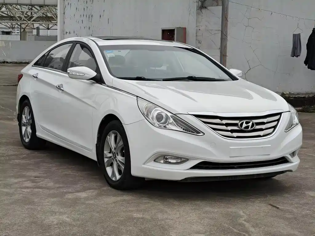 Hyundai Sonata 2013 — фото 3