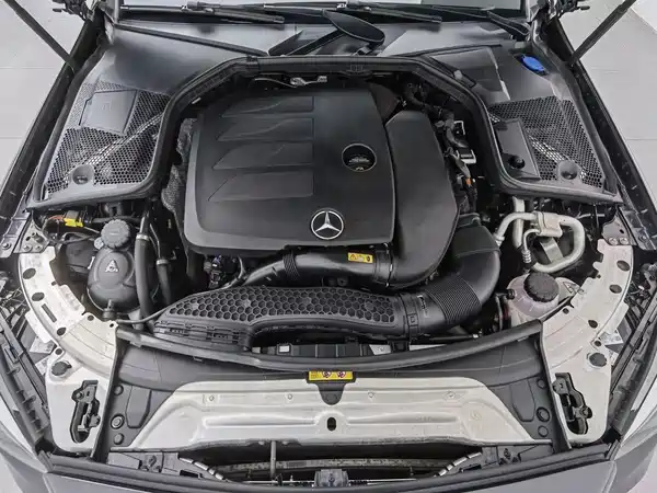 Mercedes-Benz C-Class 2022