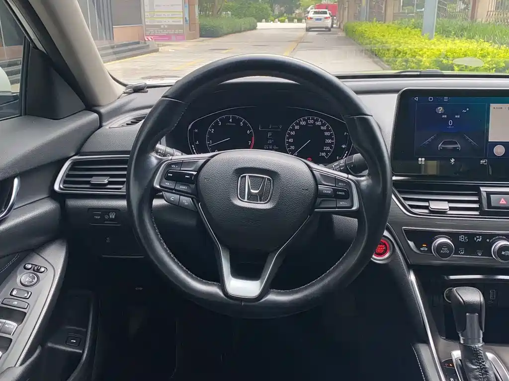 Honda Accord 2021 — фото 15