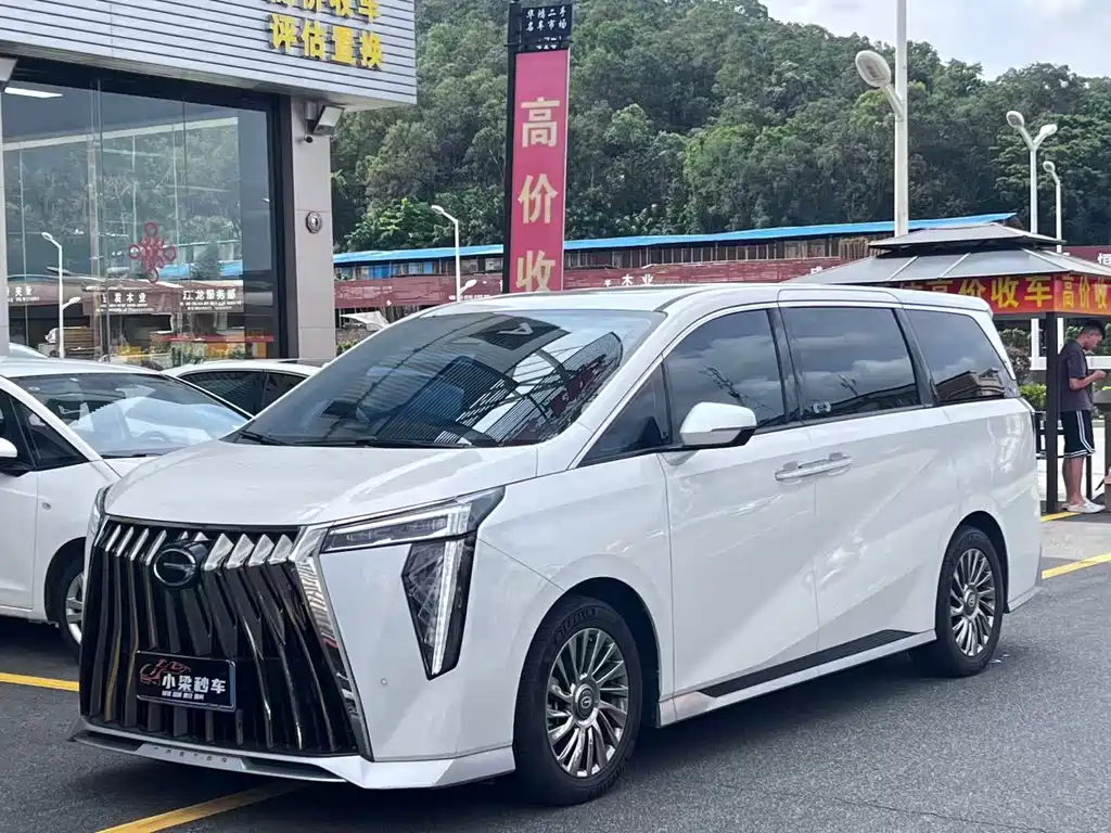GAC Motor Trumpchi M8 2023 — фото 1