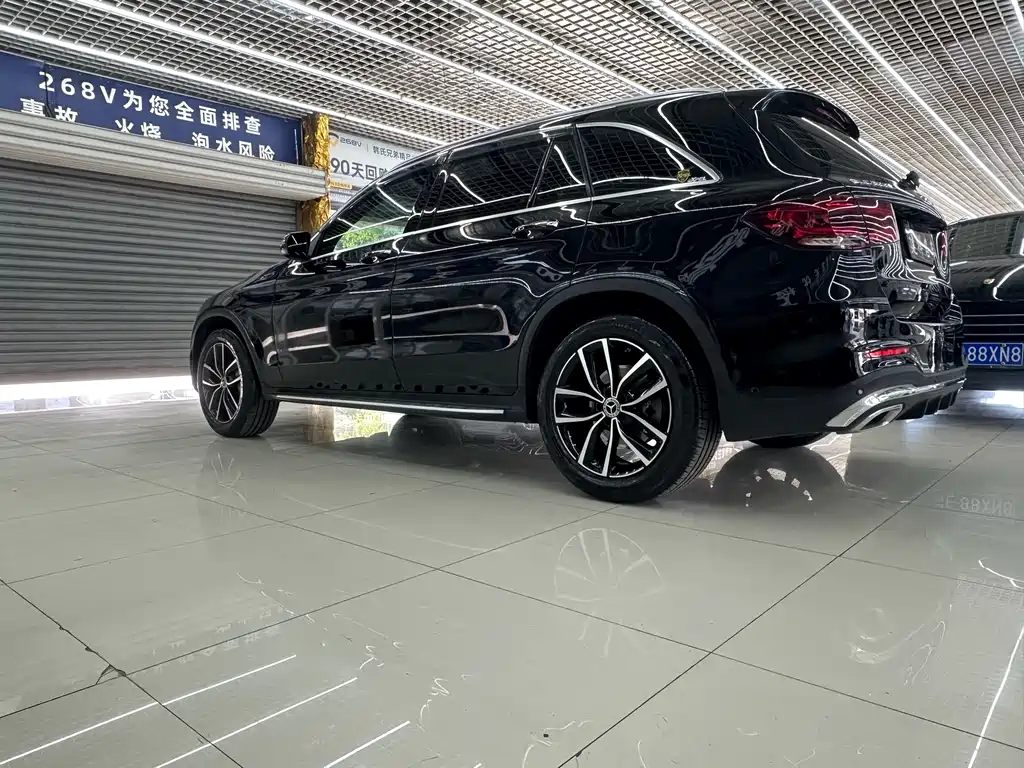 Mercedes-Benz GLC 2022 — фото 4
