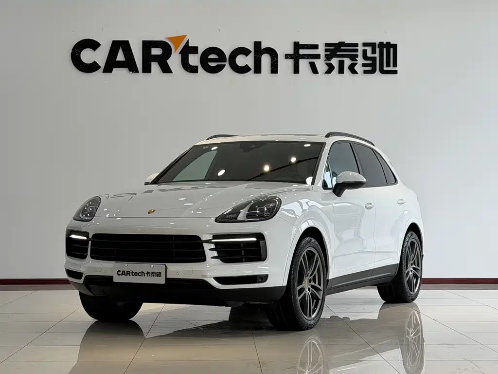 Porsche Cayenne 2019 — фото 1