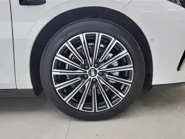 Geely Galaxy Starshine 8 2025