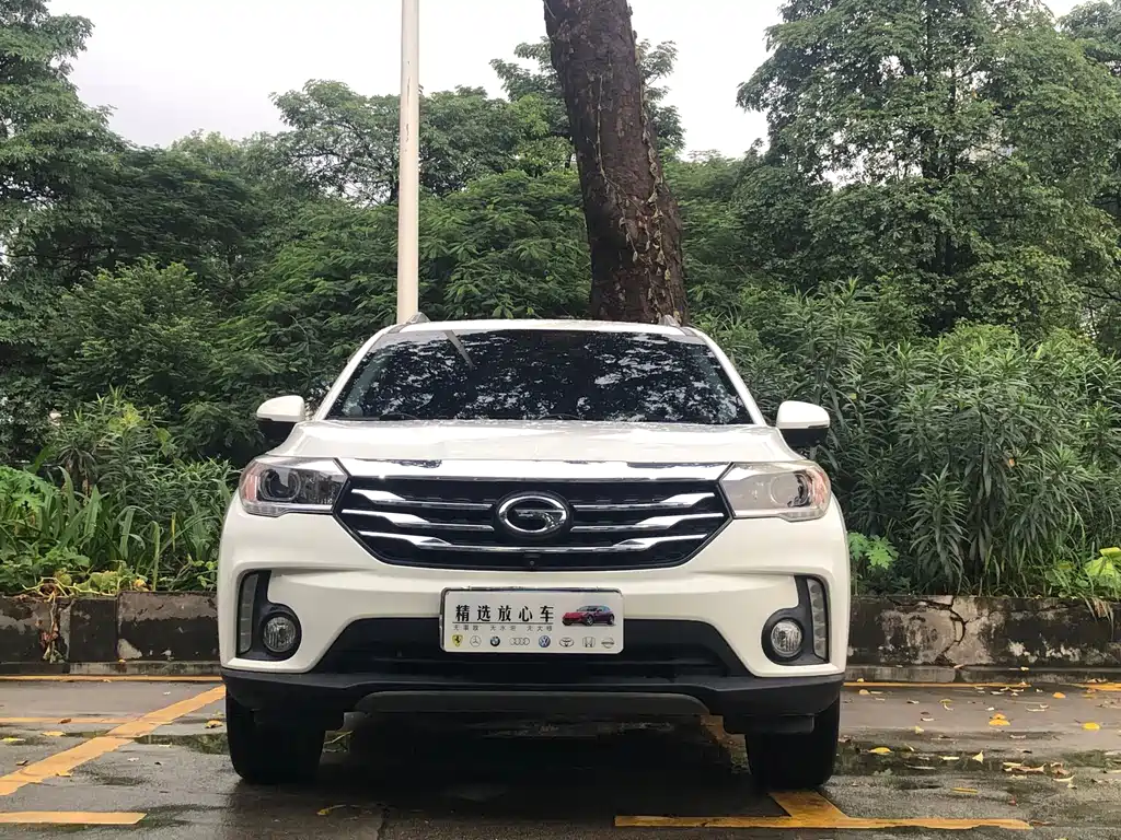 GAC Trumpchi GS4 2017 — фото 3