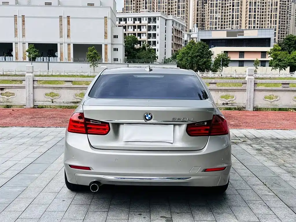 BMW 3 Series 2015 — фото 8