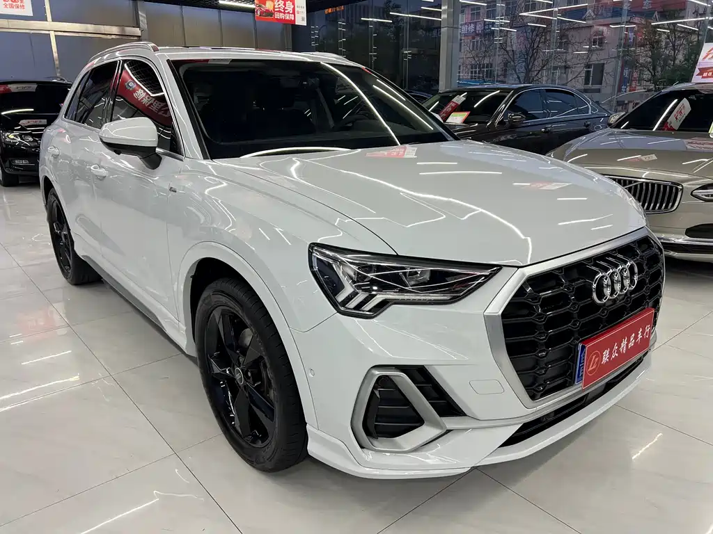 Audi Q3 2021