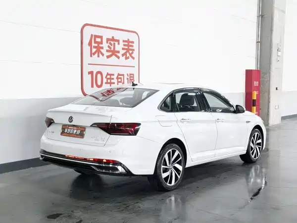 Volkswagen Sagitar 2024