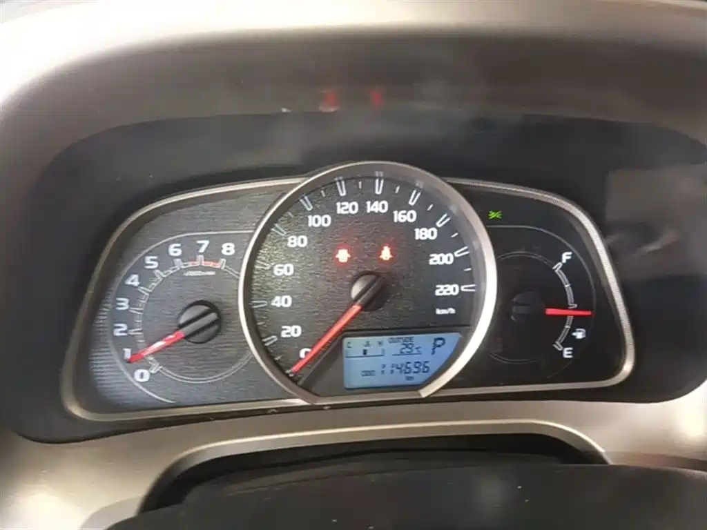 Toyota RAV4 2015 — фото 12