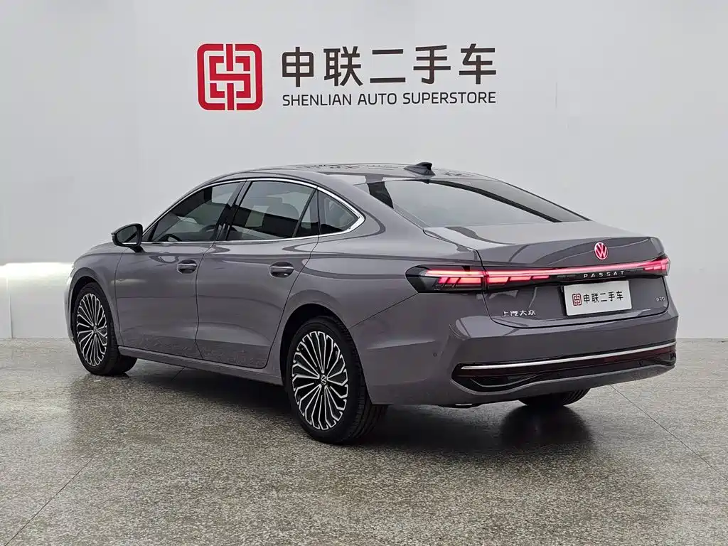 Volkswagen Passat 2024