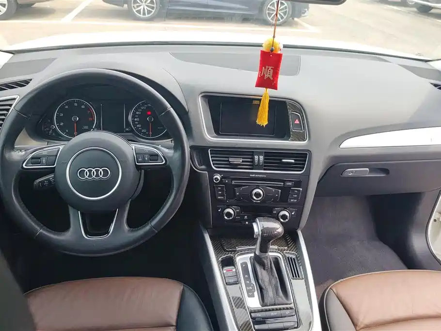 Audi Q5 2015 — фото 12
