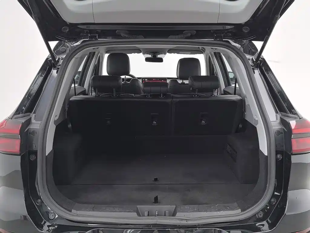 Chery Tiggo 8 2022 — фото 16