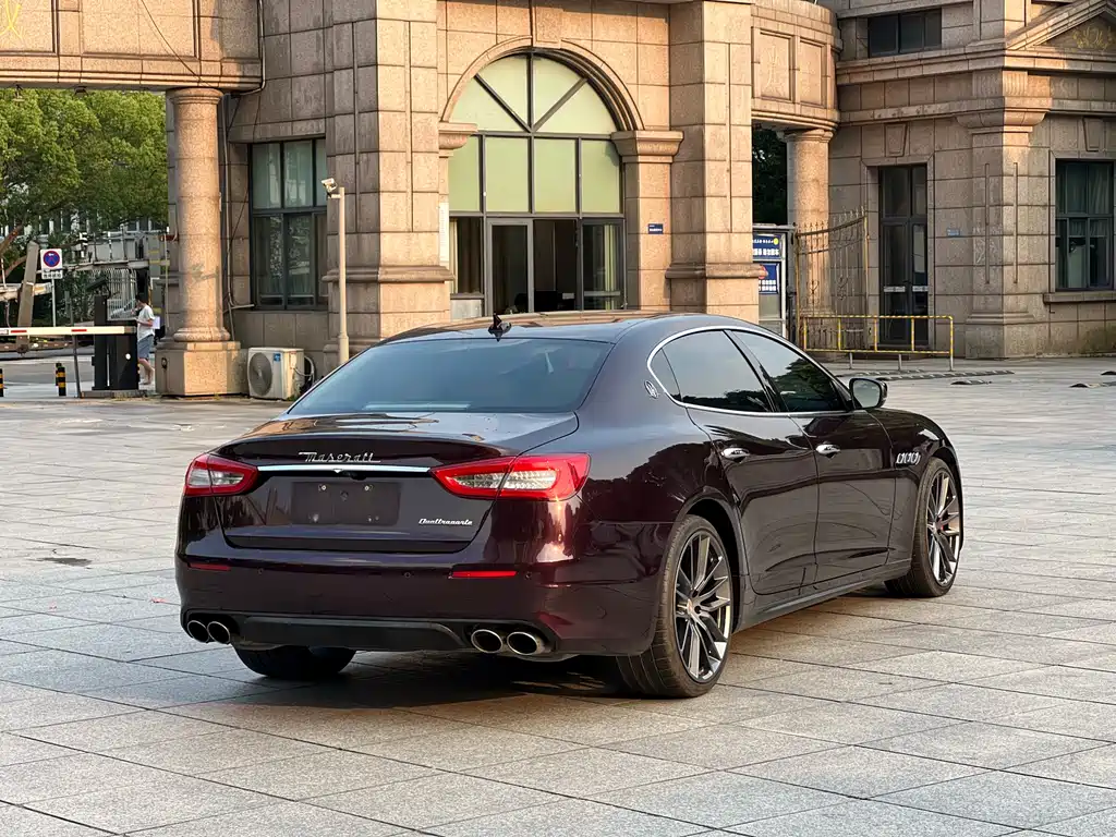 Maserati Quattroporte 2019 — фото 9