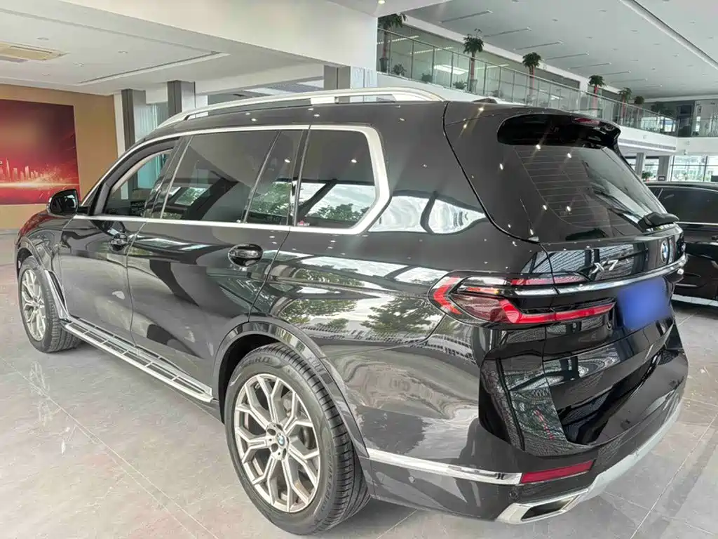 BMW X7 2023 — фото 9