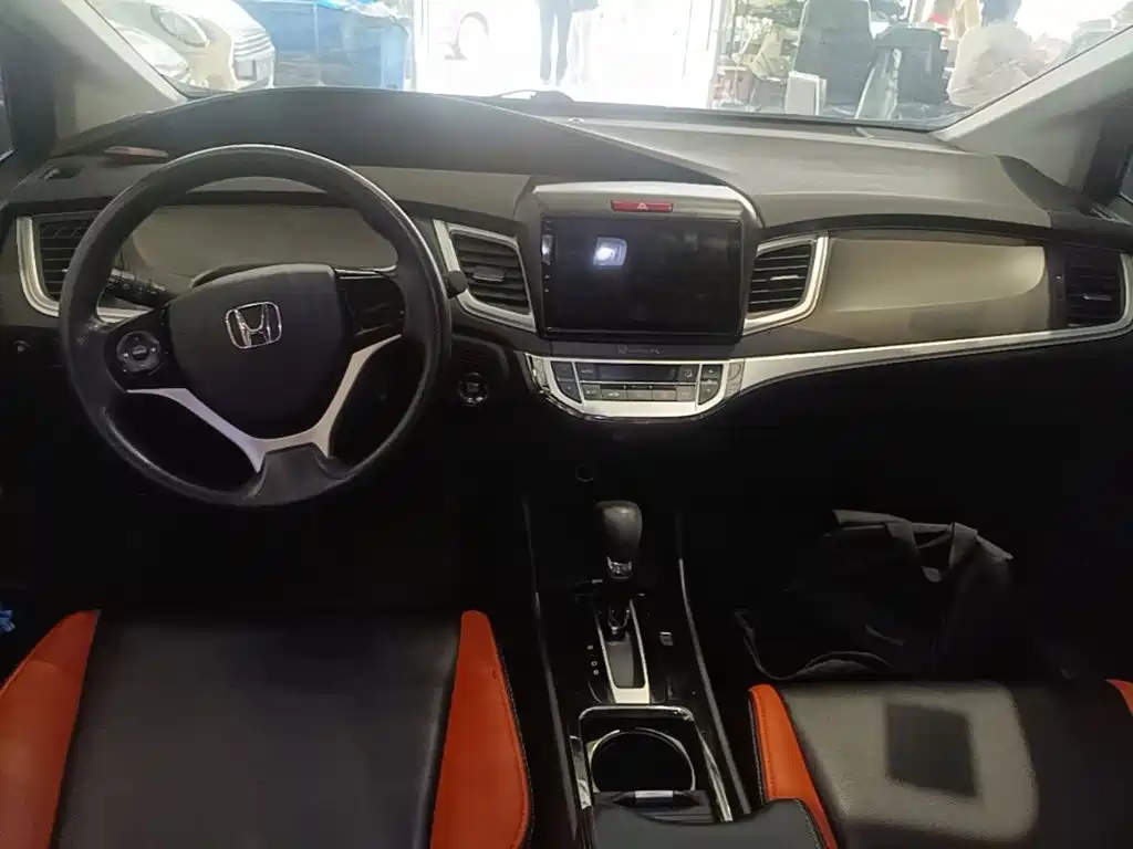 Honda Jade 2017 — фото 10