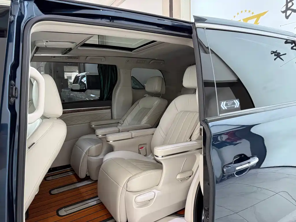 GAC Motor Trumpchi M8 2020 — фото 8