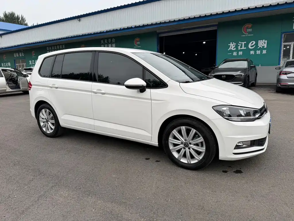 Volkswagen Touran 2024
