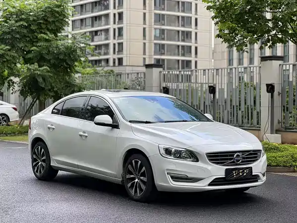 Volvo S60 2019