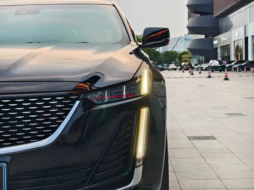 Cadillac CT5 2022 — фото 31
