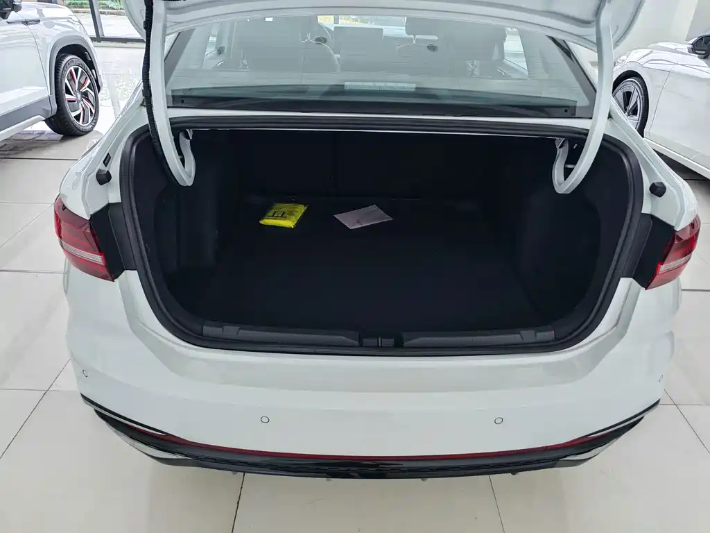 Volkswagen Lavida 2025