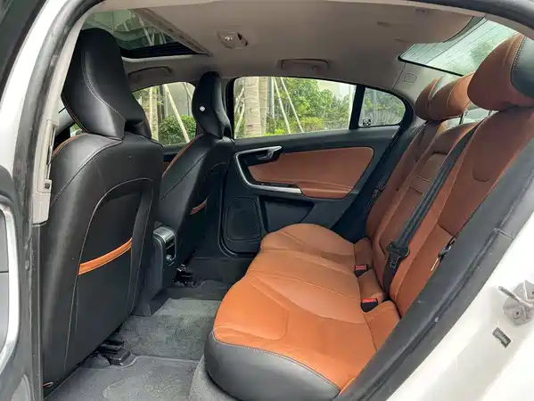 Volvo S60 2019
