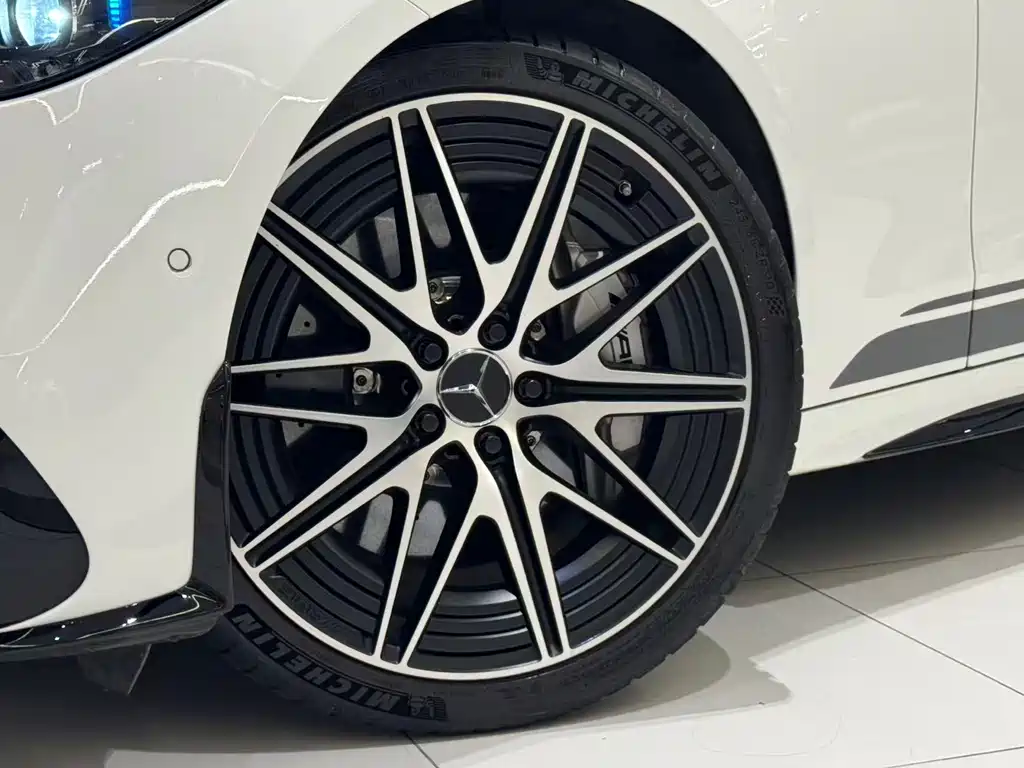 Mercedes-Benz C-Class AMG 2024 — фото 15