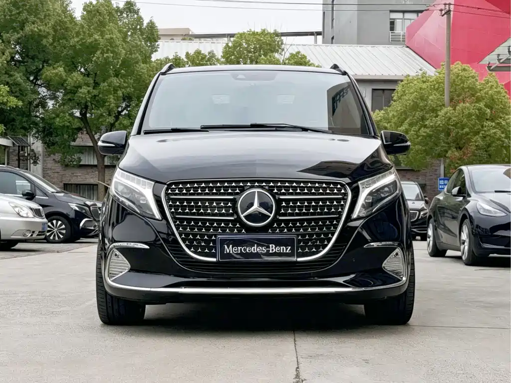 Mercedes-Benz V-Class 2021 — фото 2