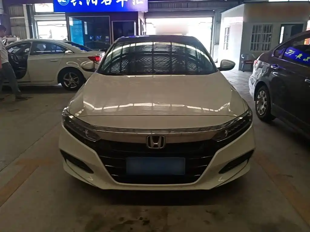Honda Accord 2020 — фото 3