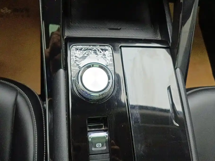 Haval H6 2023 — фото 16