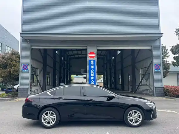 Buick Regal 2024