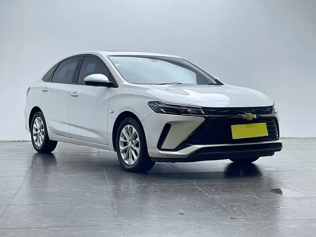 Chevrolet Cruze 2023 — фото 20