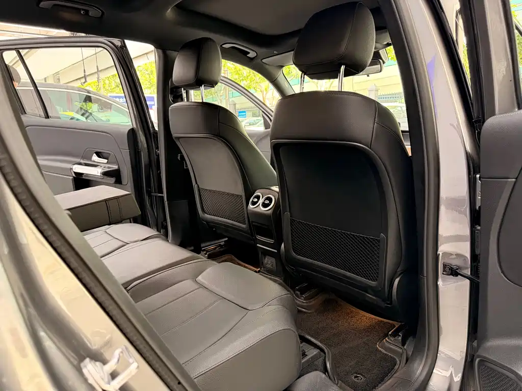 Mercedes-Benz GLB 2022 — фото 11