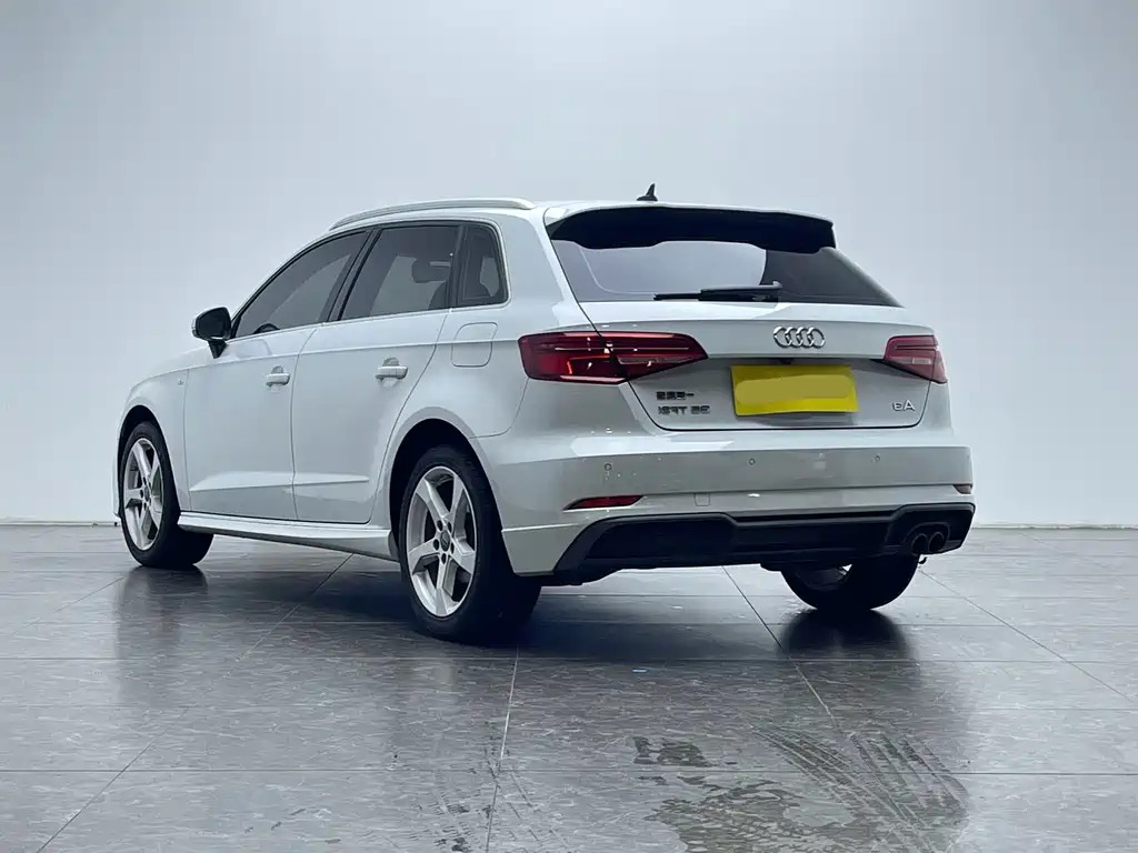 Audi A3 2019 — фото 21