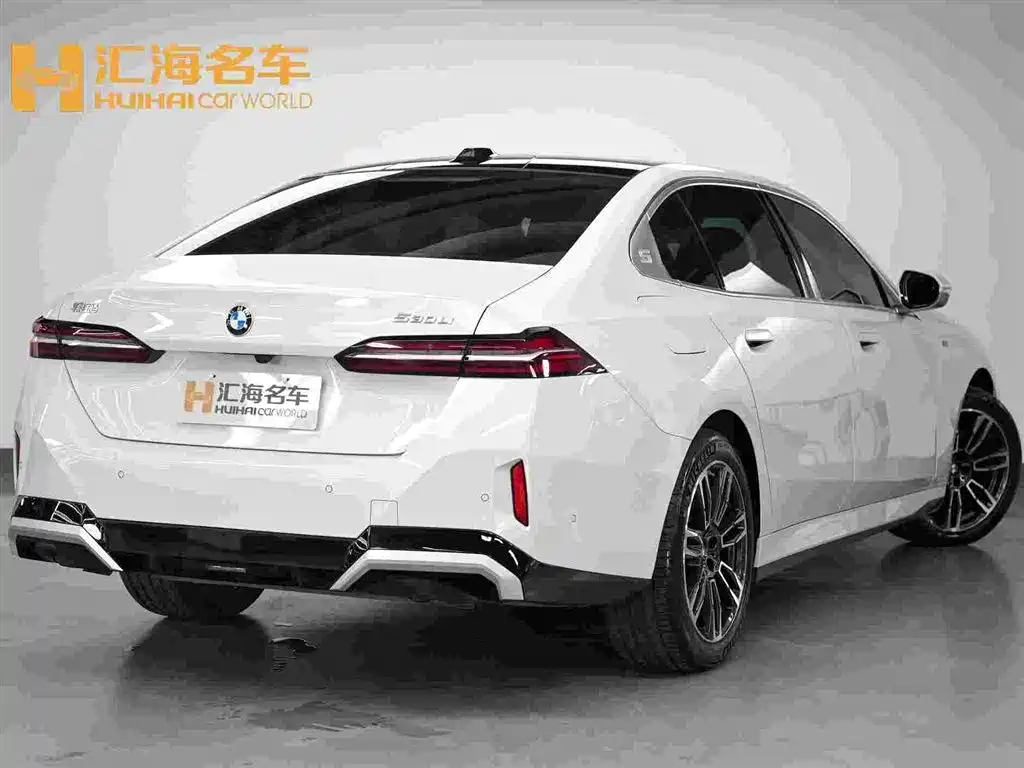 BMW 5 Series 2024