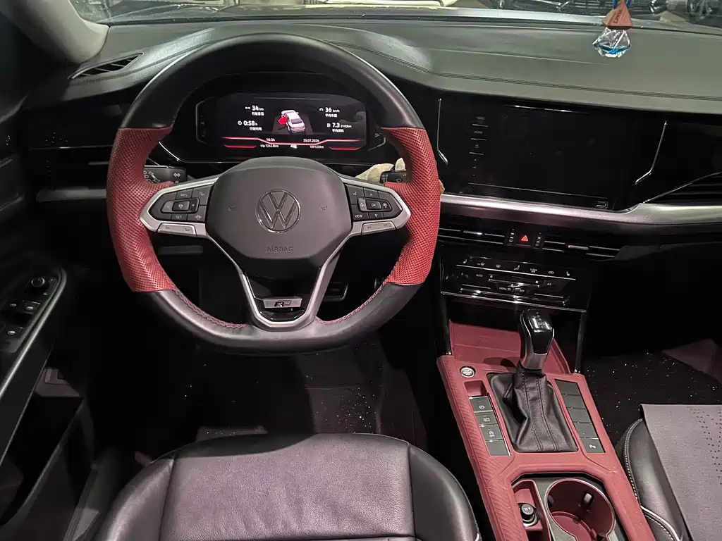 Volkswagen Passat 2022